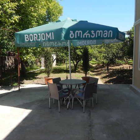 באטומי Guest House On Angisa מראה חיצוני תמונה