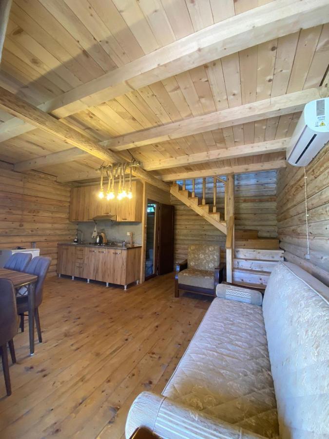 באטומי Guest House On Angisa מראה חיצוני תמונה