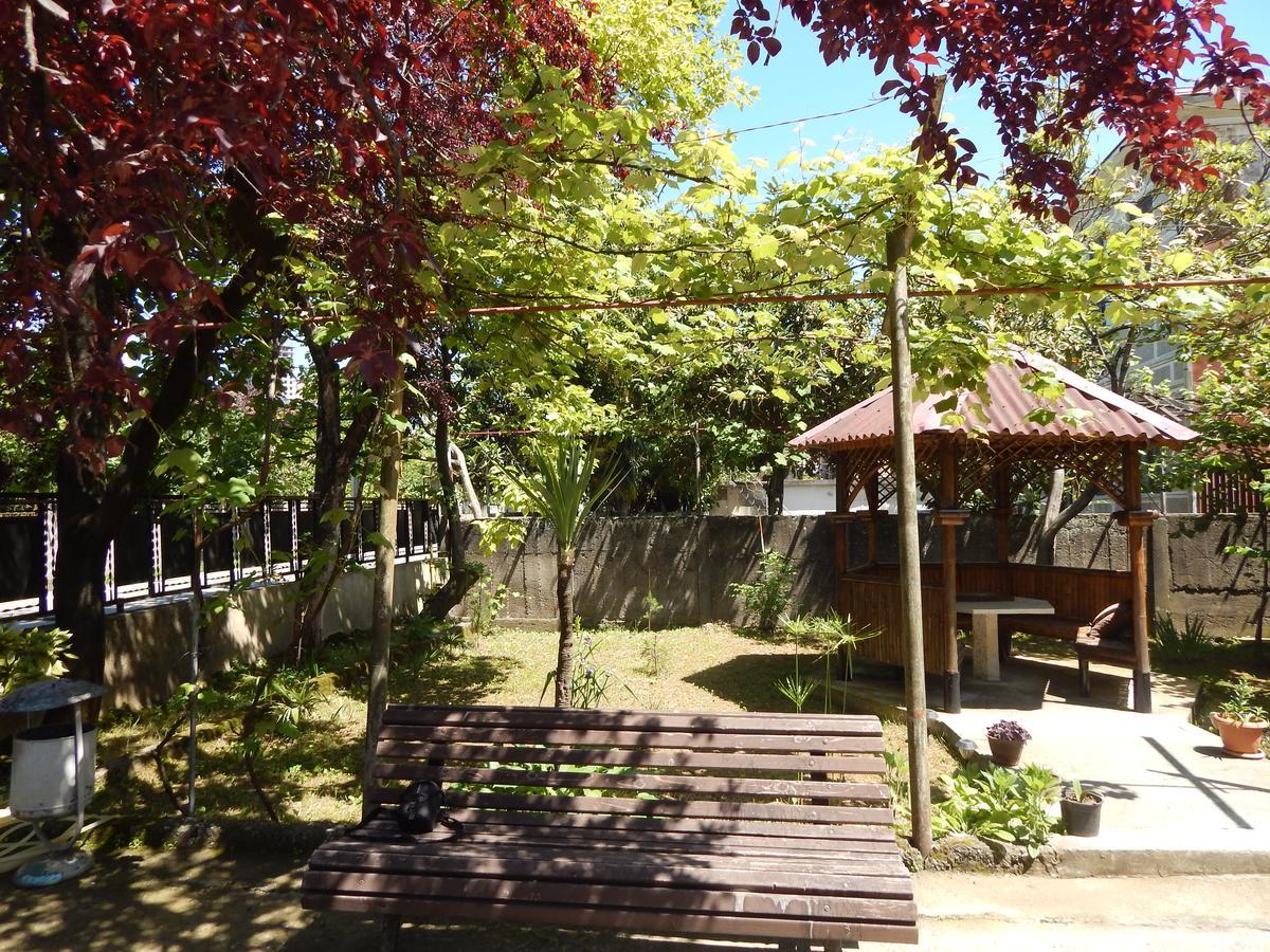 באטומי Guest House On Angisa מראה חיצוני תמונה