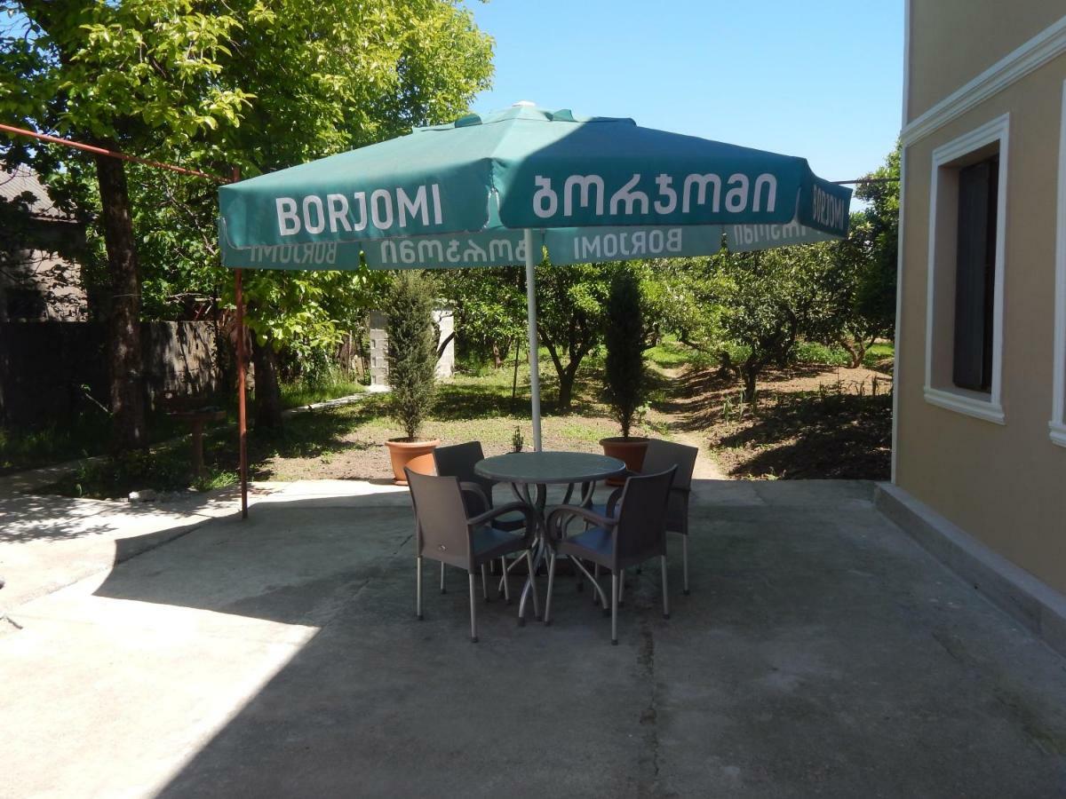 באטומי Guest House On Angisa מראה חיצוני תמונה